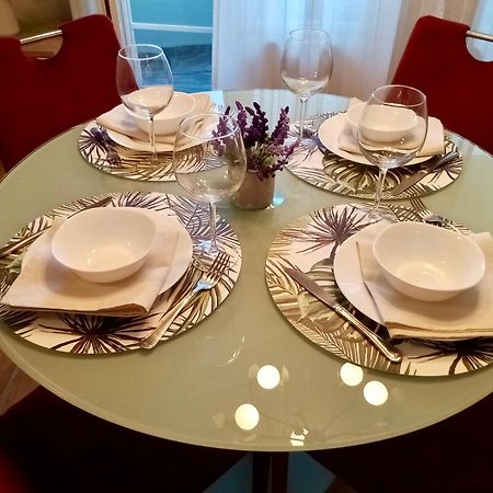 Apartment Morskoi Gnom Burgas Ngoại thất bức ảnh