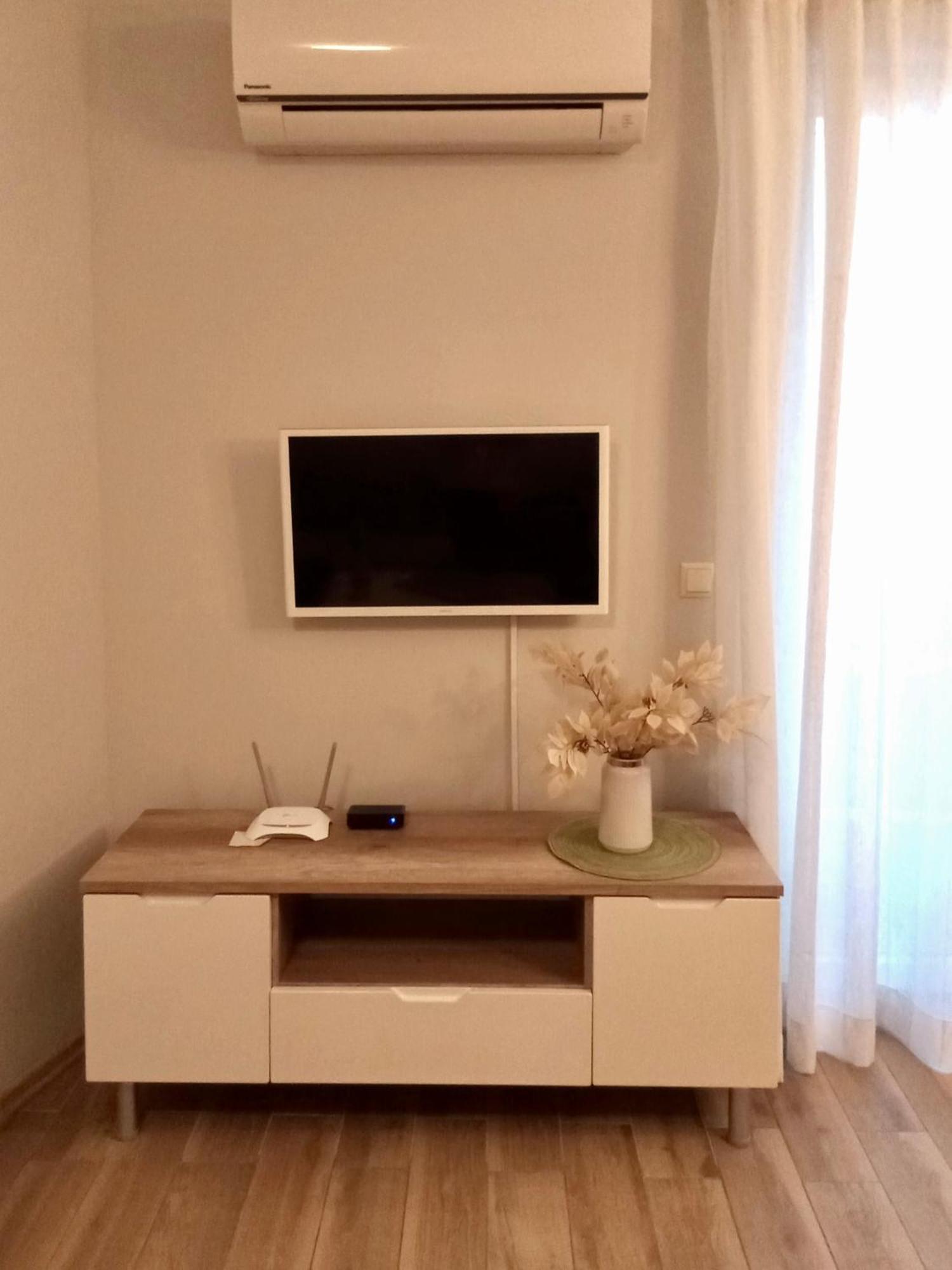Apartment Morskoi Gnom Burgas Ngoại thất bức ảnh