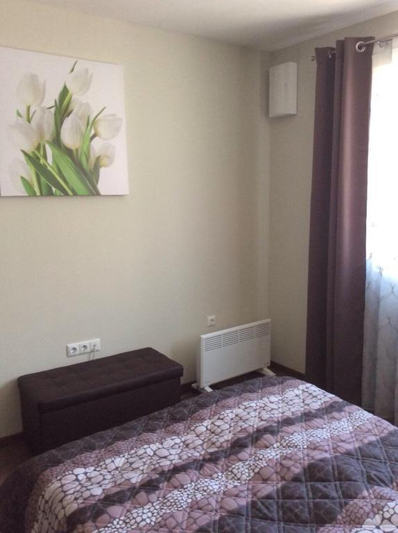 Apartment Morskoi Gnom Burgas Ngoại thất bức ảnh